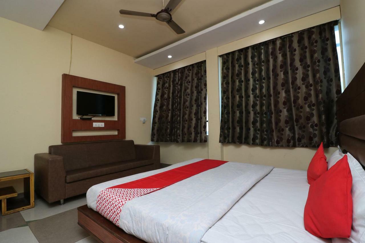 Oyo 24178 Hotel Vrindavan Regency Биканер Экстерьер фото